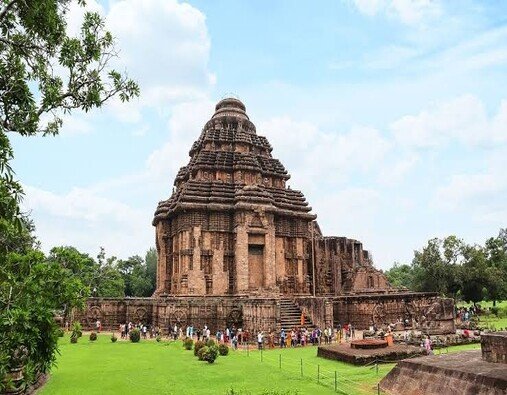 Konark sun temple (1)